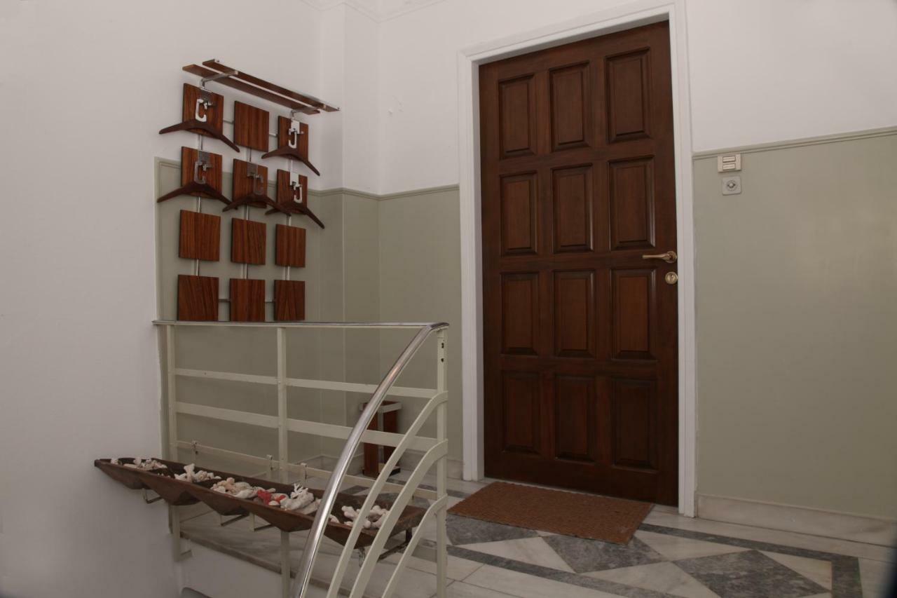 Plaka Two-Storey Penhouse With Acropolis Views Pl6 Athena Bagian luar foto